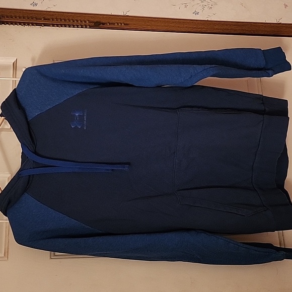 Under Armour hoodie - Picture 6 of 6